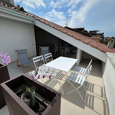 Apartament Attico Lilium Peschiera del Garda Zewnętrze zdjęcie