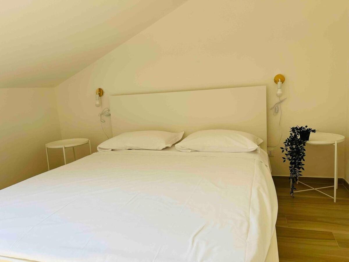 Apartament Attico Lilium Peschiera del Garda Zewnętrze zdjęcie